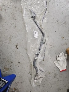 GMC SIERRA DURAMAX OUTLET HEATER HOSE 2006-2007 NEW OEM 25800640 - Picture 1 of 2