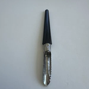 Vintage Potato Peeler With Scaler Stainless Blade Vegetable Black Handle 7.5” - Picture 1 of 5