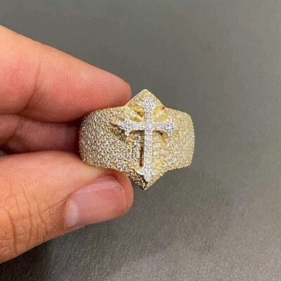 Anillo de compromiso cruzado de diamantes creados en laboratorio redondo de 2 quilates enchapado en oro blanco de 14 quilates para hombre Foto 1 de 4