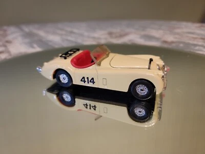 Corgi Cars of the Fifties 1952 Jaguar XK 120 Cream Vintage Diecast Toy Rallye - Image 1 of 4
