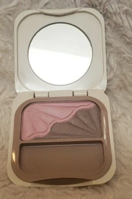 Sombra de ojos satinada prensada ESTEE LAUDER Duo Breath of Pink Golden Sand 04,01 oz Foto 1 de 4