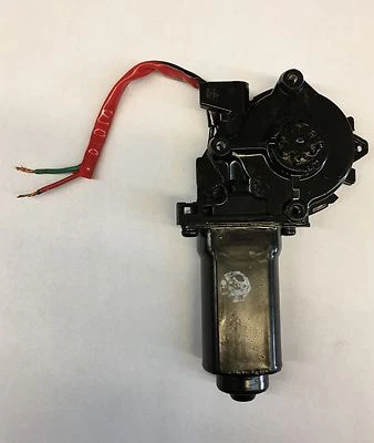 TAILGATE WINDOW LIFT MOTOR (REMAN) 85710-0C030 fits: TOYOTA SEQUOIA 2001-2004 - Image 1 of 2