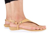 pro 11 wellbeing flip flops