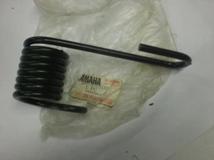 RESORTE YAMAHA REEDICIÓN GP433 TL433, TORSIÓN 90508-73150-00 #46 - Imagen 1 de 3