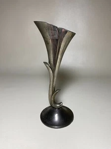 VINTAGE SILVER PLATED FLOWER VASE - 7 1/2" TALL - BMA - Picture 1 of 6