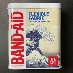 NEU THE METROPOLITAN MUSEUM OF ART BAND-AID Metall aufklappbare Blechdose Hokusai Japan - Bild 1 von 6