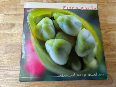 FIONA APPLE EXTRAORDINARY MACHINE EPIC 2LP 2005 1ST PRESSING VG+/NEAR MINT Foto 1 de 4