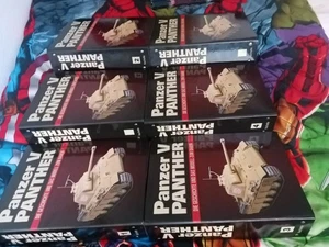 Libretti da collezione Hachette Panzer V con cartella - Foto 1 di 1