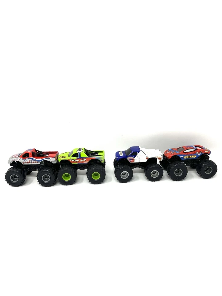 Lote de 4 Camiones Monster Jam Hot Wheels 1:64 Spiderman - Madusa - Bustin Sueltos Foto 1 de 4
