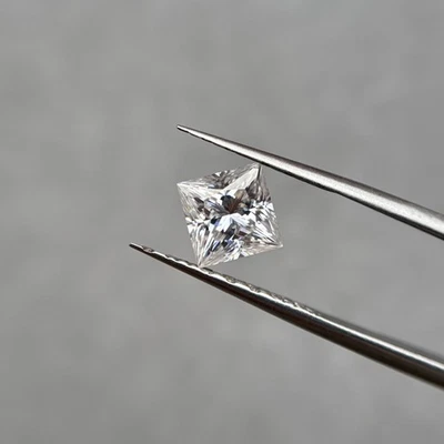 Princess White D Color VVS1 Loose Moissanite 1pcs 1.5mx1.5-8x8mm GRA Certificate - Image 1 of 4