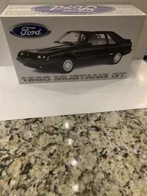 1985 Ford Mustang GT 5.0 GMP 1:18 - Image 1 of 4