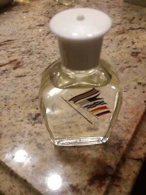 New NOS Original Dana Canoe Eau de Cologne 2 Oz (59 mL) Glass Bottle - Imagem 1 de 4