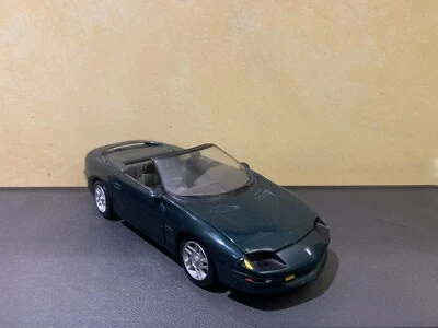 CHEVROLET CAMARO Z28 VERTE MAISTO 1/25 - Immagine 1 di 4