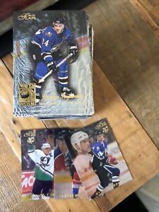 1996-97 Fleer Flair NHL Hockey Cards, Complete Set (1-125)Kariya,Selanne & Hasek