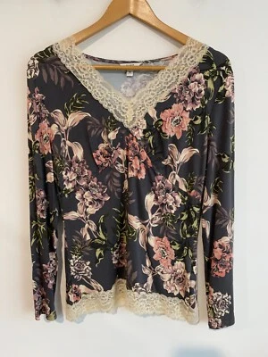 Jane Lamerton Top Womens Medium Black Red Floral Lace Trim Long Sleeve Sleepwear - image 1 of 4