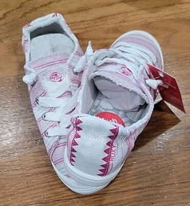 NIB Roxy Girl SPK Bayshore IV Memory Foam Slip On Tennis Shoes Size 5 and 11 - Picture 1 of 12