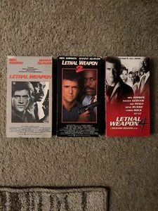 Combiné Leathal Weapon 1, 2 et 4 VHS Mel Gibson Danny Glover - Photo 1/7