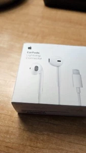Apple EarPods with Lightning Connector In Ear Canal Headset - Wired, White - Photo 1 sur 3