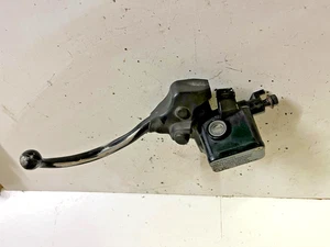 YAMAHA MWS 125 TRICITY BREMSHEBEL UND HAUPTZYLINDER - Bild 1 von 4