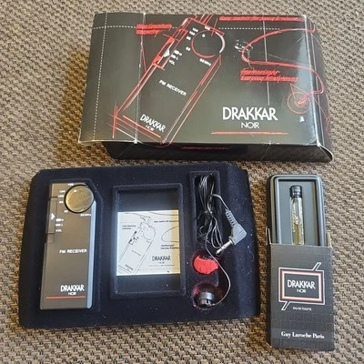 DRAKKAR NOIR por Guy Laroche Paris colonia para hombres 0,05 oz muestra + juego de radio FM Foto 1 de 4