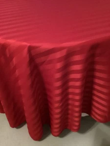 70" Runde Rot auf Rot Gestreifte Tischdecke Polyester - Bild 1 von 9