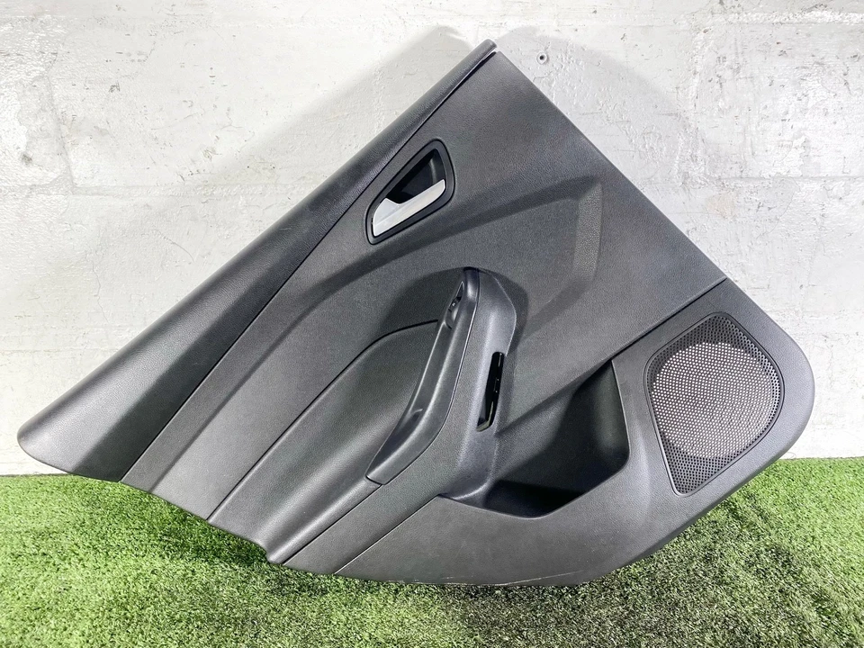 15-18 FORD FOCUS ЗАДНЯЯ ЛЕВАЯ ЛЕВАЯ ЛЕВАЯ ВОДИТЕЛЬСКАЯ ДВЕРЬ ВНУТРЕННЯЯ ПАНЕЛЬ ОТДЕЛКА В СБОРЕ OEM - Изображение 1 из 3