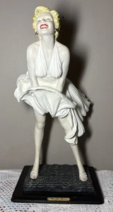 Statua Marilyn Monroe 18" classica da collezione di Ashley Belle resina - Foto 1 di 11
