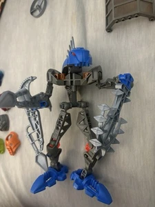 Lego Bionicles 50+ Pieces And Instruction Books Included. Some Missing Pieces - Picture 1 of 7