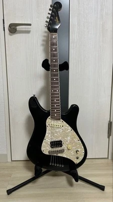 Squier Vista Series Venus Courtney Love Model 1997–1998 Fender - Image 1 of 4