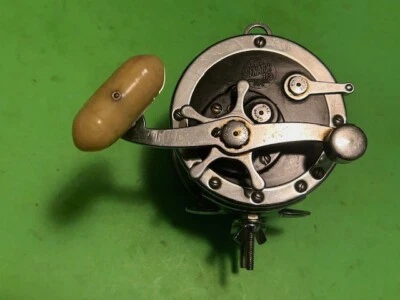 VINTAGE PENN SENATOR NO. 113 4/0 TROLLING FISHING REEL SPOOLED WITH WIRE LINE - Image 1 of 4