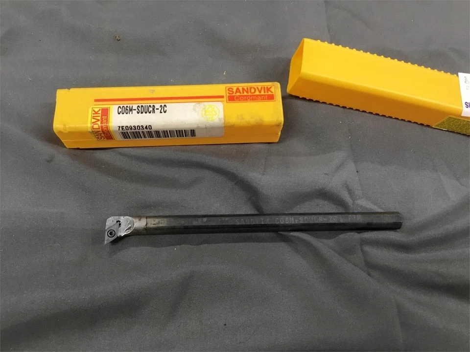 Barra de perforación de carburo sólido Sandvik C06M-SDUCR 1,5 para insertos de 55 grados Foto 1 de 1