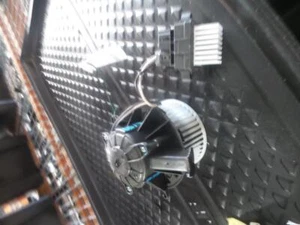 HOLDEN ASTRA HEATER FAN MOTOR PJ, GTC, 12/14-01/17 - Picture 1 of 3