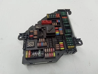 Scatola fusibili BMW 5 Gran Turismo F07 9210857 2.99 Diesel 2010 31496601 - Immagine 1 di 3