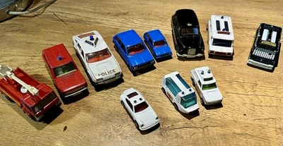 Corgi Rover SD1, TX4 Taxi, Metro, Motorway Ambulance. Dinky Fire service cars… - Image 1 of 4