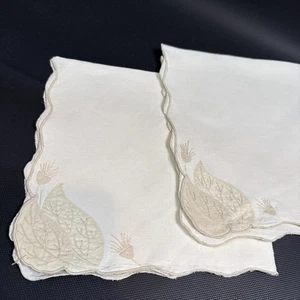 Pair Of Linen Napkins Applied Leaf Design Embroidered Edge Ecru/ Ivory - Picture 1 of 6