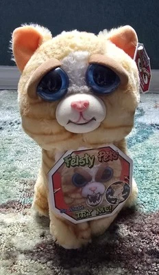 Gato de peluche Feisty Pets Princesa Pottymouth que se vuelve luchador con un apretón Foto 1 de 4