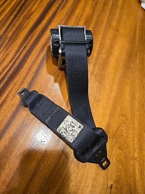 Dodge Caliber 2010 retractor de cinturón de seguridad trasero derecho fabricante original tercera fila P6439b188 Foto 1 de 4