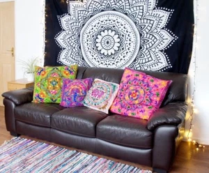 Grande Arazzo Indiano Mandala Da Parete Letto Da Proiettile Arte Da Parete Boema Diffuso Regno Unito - Foto 1 di 1