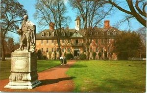 Wiliamsburg Virginia Postcard Lord Botetourt Monument Statue William & Mary EJ - Bild 1 von 2