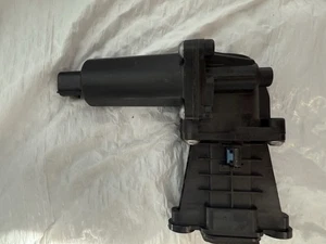 OEM Rear Right Door Latch Lock Presenter 1784573-00-A Tesla Cybertruck 2024 - Picture 1 of 2