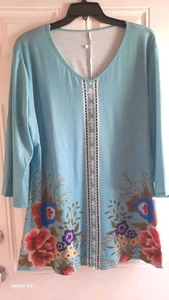 UNBRANDED Stretch Knit Top - 3X (2X??) - Wide V-Neck, 3/4 Slvs, Border Prt Hem - Picture 1 of 5
