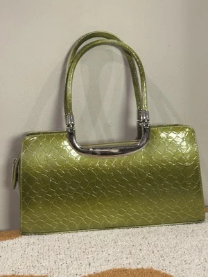 Green Crocodile Print Faux Leather Shoulder Bag Handbag - Image 1 of 4