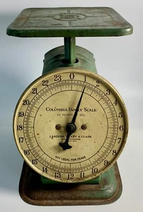 Scala vintage Columbia Family, 24 libbre, di Landers Frary & Clark USA, verde - Foto 1 di 10