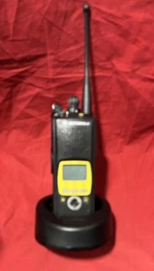 MOTOROLA XTS5000 UHF Model 11 P25 380-470 MHz AES 256 MHz Radio With Charger - Zdjęcie 1 z 5