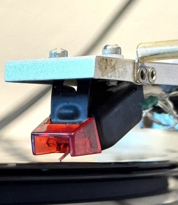 Cartucho de hierro móvil Empire/Pioneer CE2000E desnudo suizo negro diamante retip 35 dB Foto 1 de 4