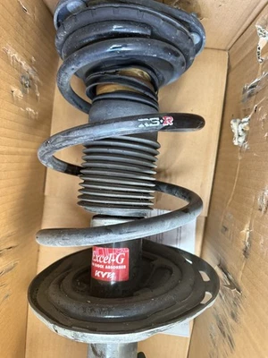 RS-R T088S Superdown For Toyota Prius V 2012-2017 With KYB STRUT ASSEMBLY  - Image 1 of 4