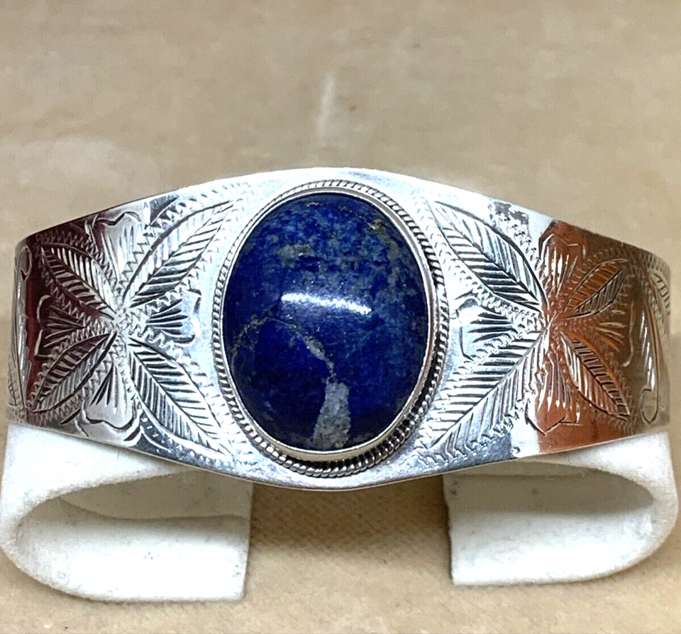 GRANDE BRACCIALE A SCHIAVA IN ARGENTO INCISO E LAPISLAZZULO  UNISEX - Immagine 1 di 4