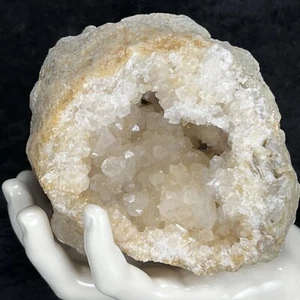 Geode 5-1/3” Natural Quality Quartz Crystal Cluster 2.5Lb Mineral Specimen - Picture 1 of 10