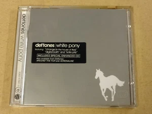 CD / DEFTONES - WHITE PONY - Picture 1 of 2
