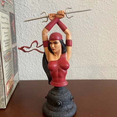 Minibús Elektra #1978/2500 serie limitada Marvel Bowen Designs Foto 1 de 4